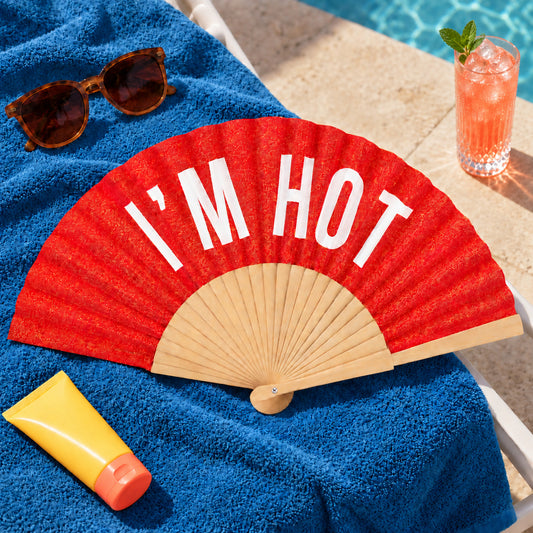 Leque “I’m Hot” com glitter em contexto