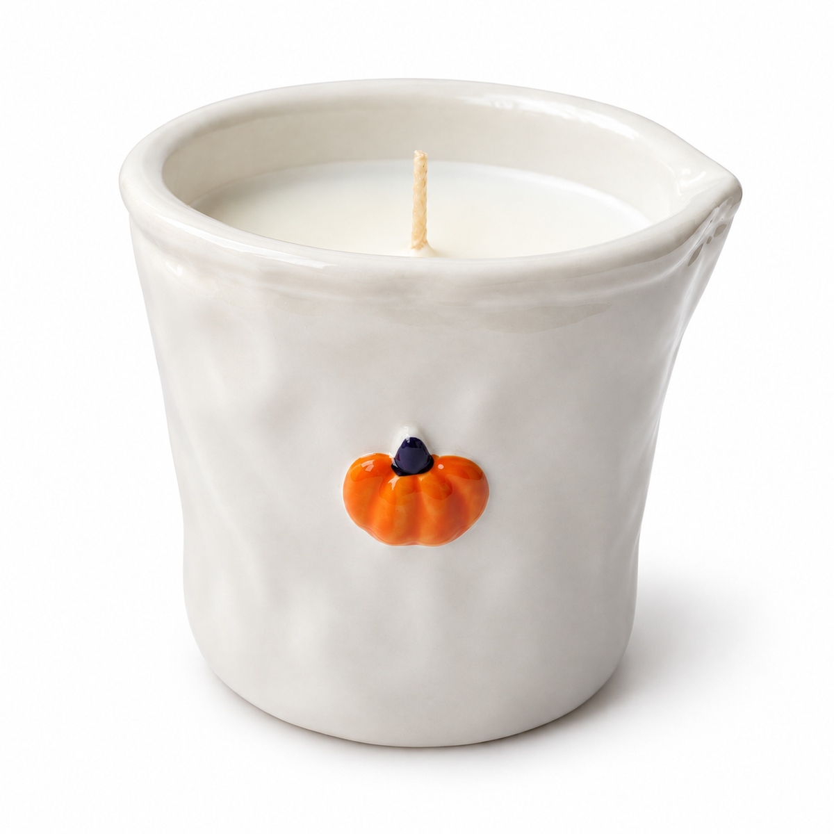 Vela Perfumada Pumpkin Spice em recipiente de cerâmica clara com motivo de abóbora